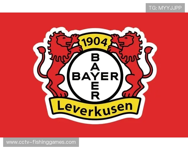 多特蒙德对阵勒沃库森，阿德耶米进球后指向队徽致意