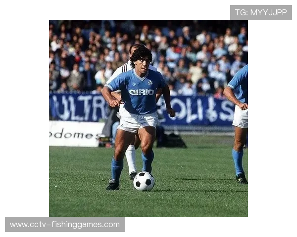 德劳伦蒂斯回忆马拉多纳：那不勒斯圣诞节的永恒传奇